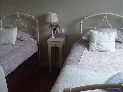 Damson Cottage B&B レイコック エクステリア 写真